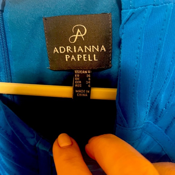 Unique symmetrical pattern on a gorgeous bright rich blue. - Picture 3 of 3